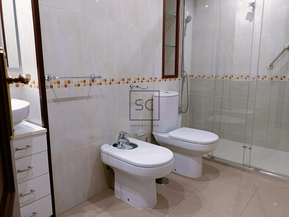 Luminoso piso en porta nova, ferrol