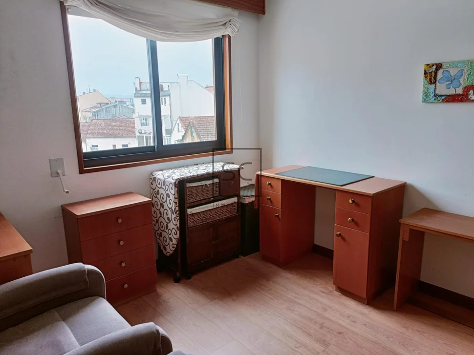 Luminoso piso en porta nova, ferrol