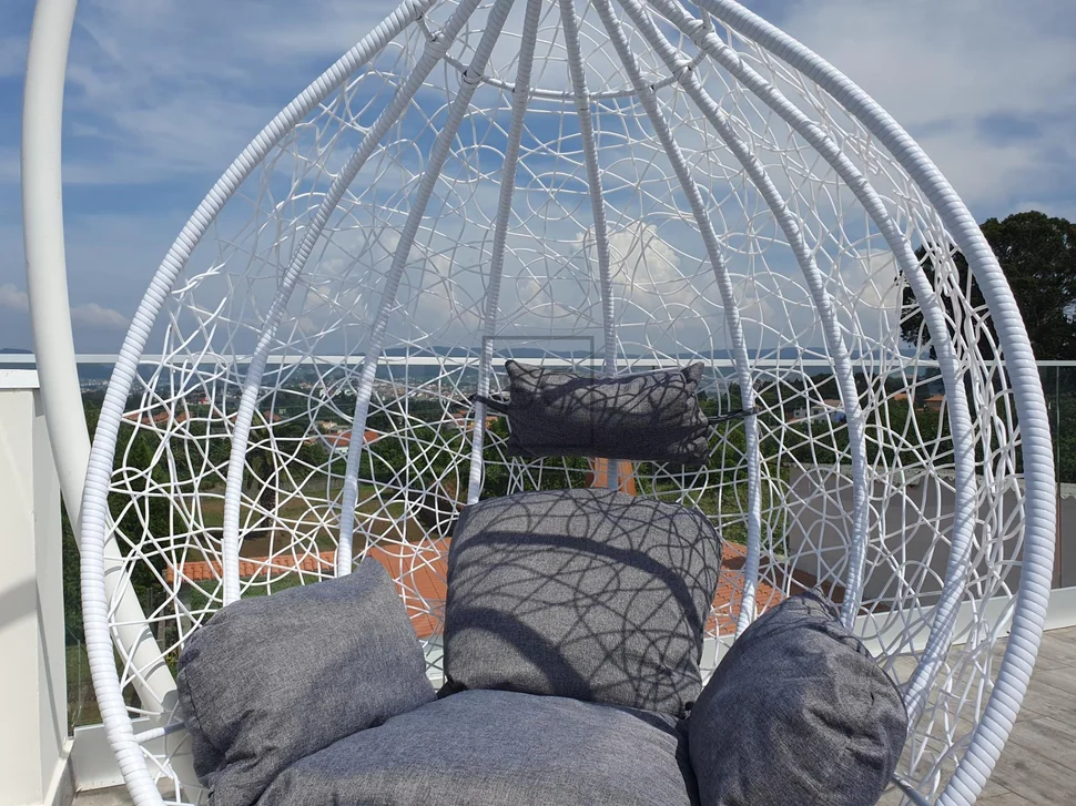 Pareado con terraza finca y bodegas en catabois, ferrol