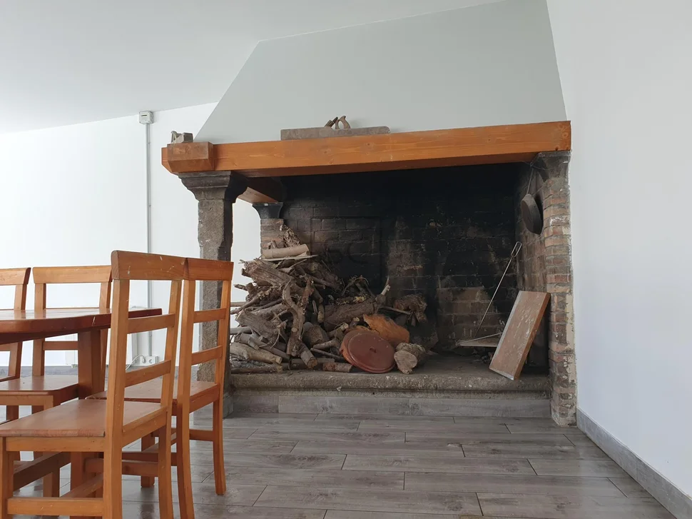 Pareado con terraza finca y bodegas en catabois, ferrol