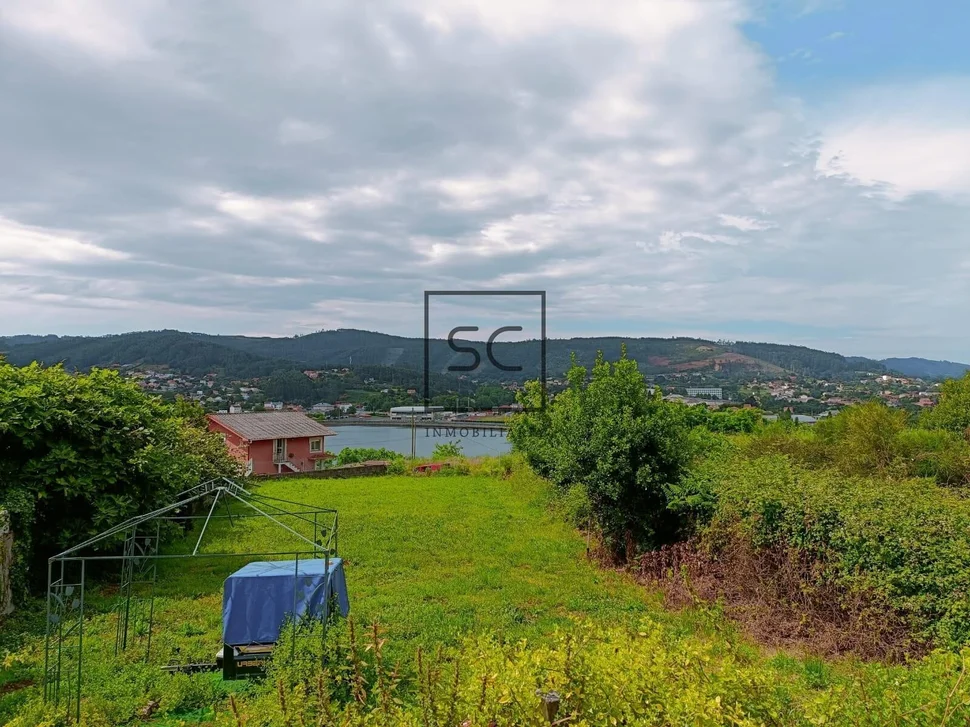 Casa para reformrcon vistas en canido, ferrol