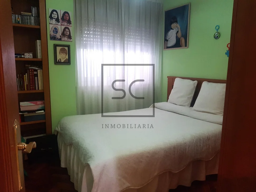 Luminoso piso con terraza y barbacoa en vilaboa, culleredo