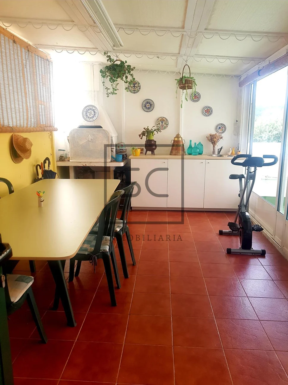 Luminoso piso con terraza y barbacoa en vilaboa, culleredo