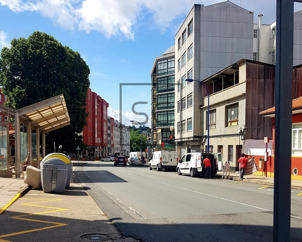 Luminoso piso con terraza y barbacoa en vilaboa, culleredo