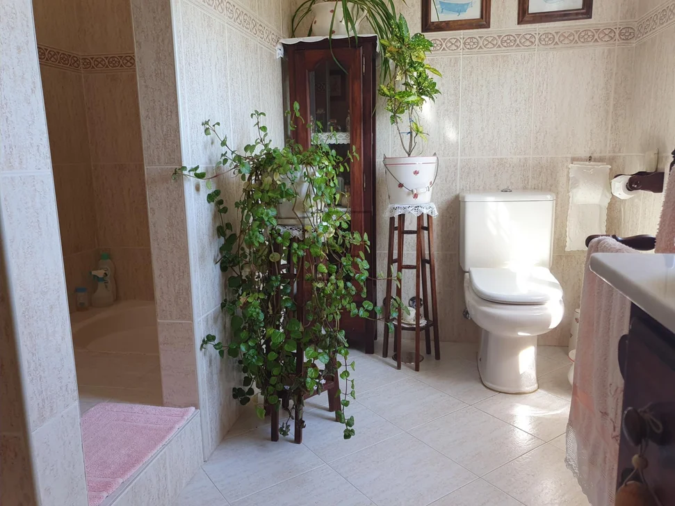Chalet con Piscina, Barbacoa y Garaje en 0 Tres, Vilrmaior