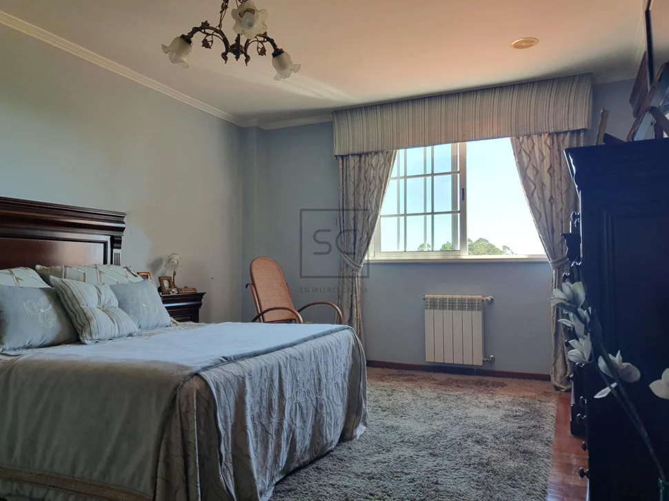 Chalet con piscina, barbacoa y garaje en 0 tres, vilrmaior