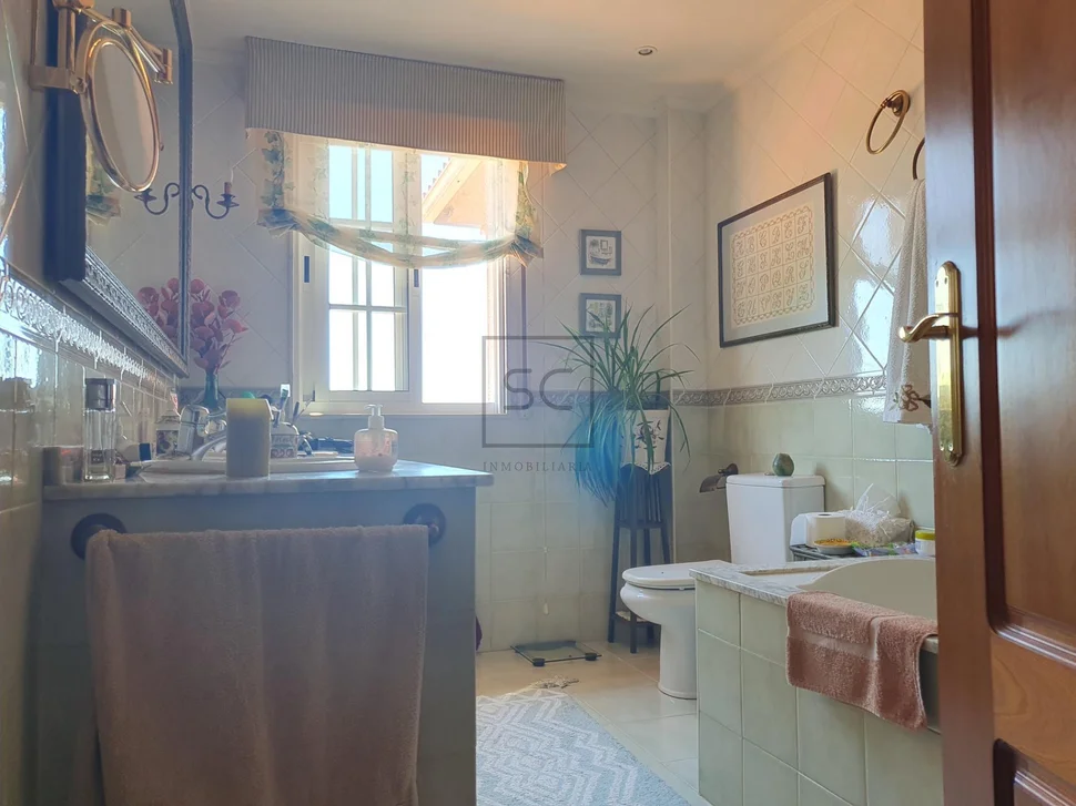 Chalet con piscina, barbacoa y garaje en 0 tres, vilrmaior