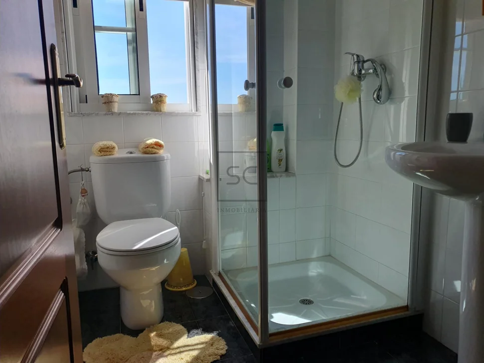 Chalet con Piscina, Barbacoa y Garaje en 0 Tres, Vilrmaior