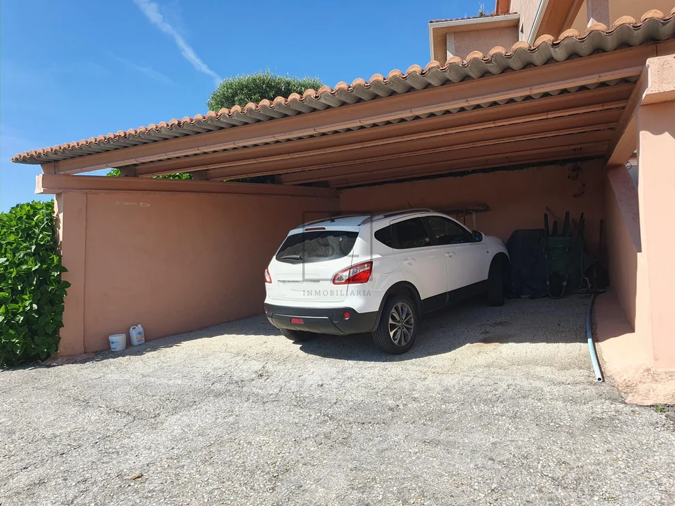 Chalet con Piscina, Barbacoa y Garaje en 0 Tres, Vilrmaior