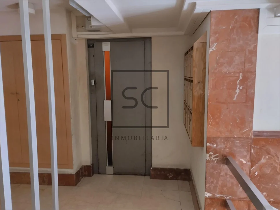 Piso amplio con ascensor en betanzos, betanzos