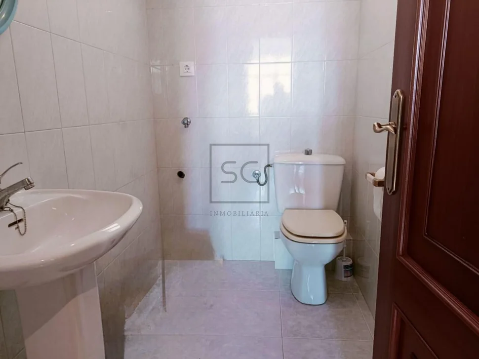 Piso de 3 habitaciones cono vistas a al ría de ferrol en caranza, ferrol