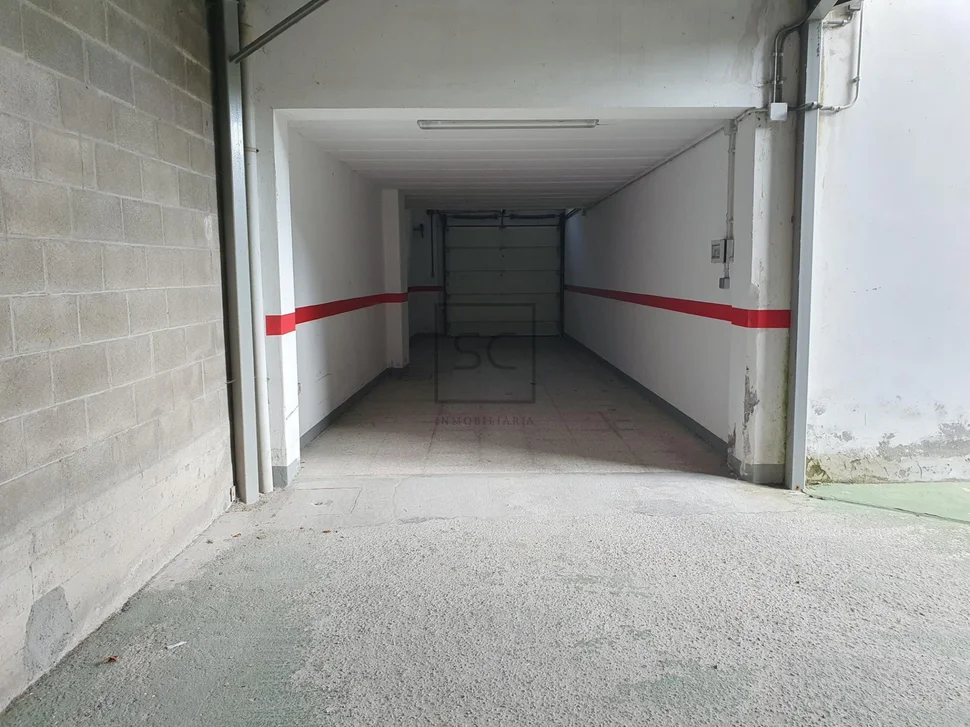 Amplio piso con plaza de garaje en fene, fene