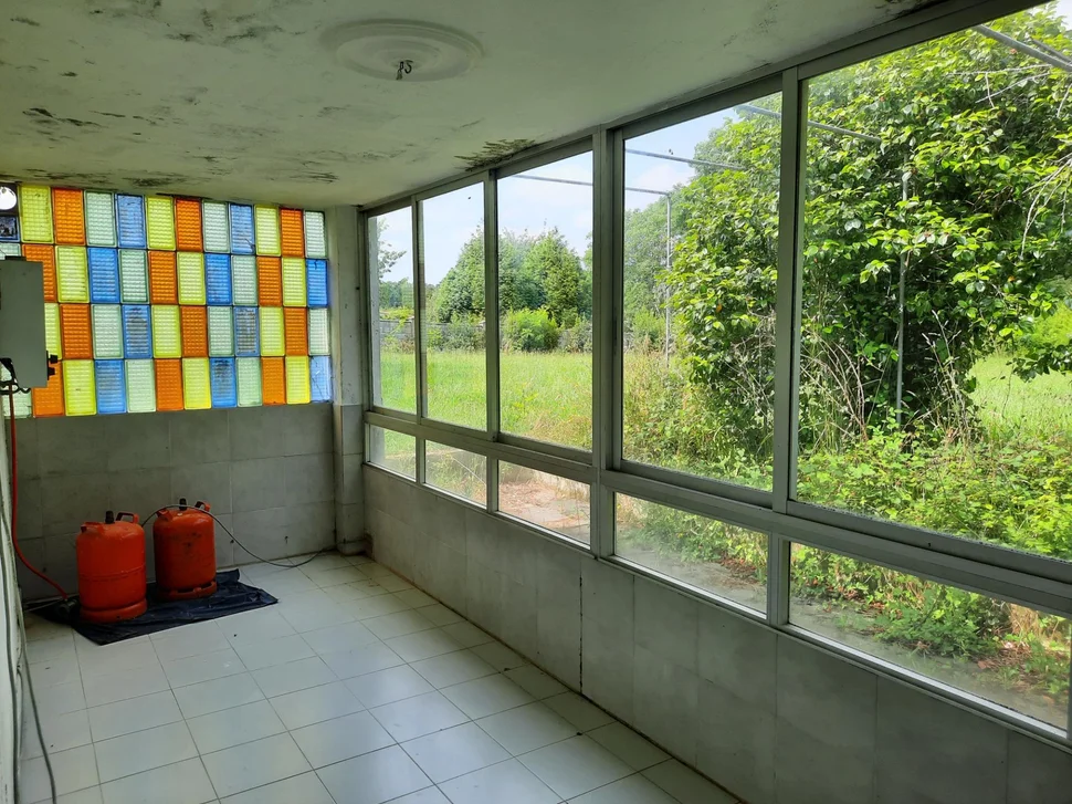 Casa de piedra enfoscada con finca en bartolo, valdoviño