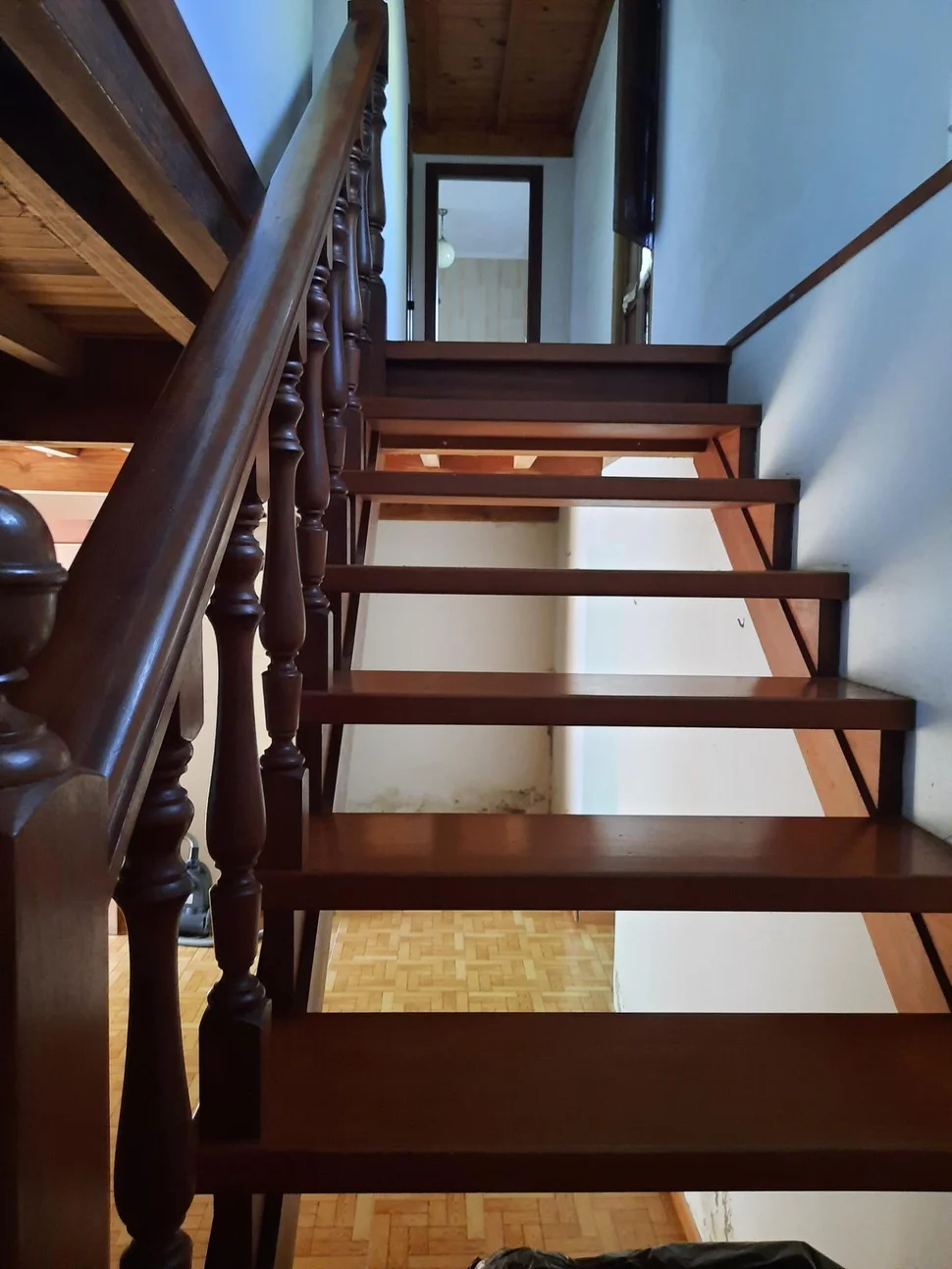 Casa de piedra enfoscada con finca en bartolo, valdoviño