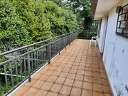 Casa de piedra enfoscada con finca en bartolo, valdoviño