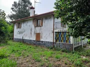 Casa de piedra enfoscada con finca en bartolo, valdoviño
