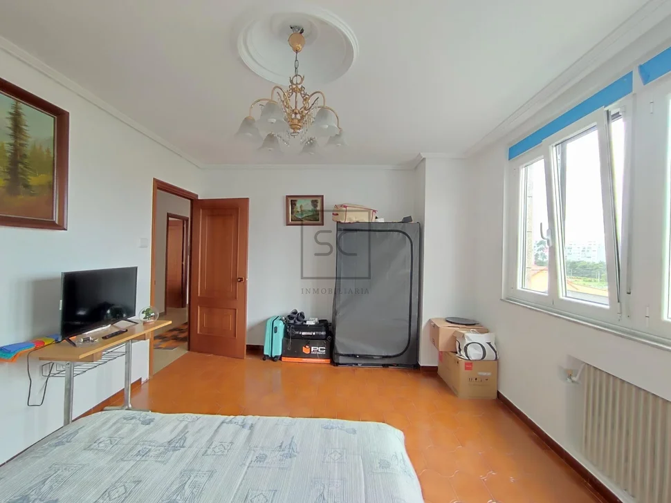 Amplio 2º sin ascensor en frexeiro, narón