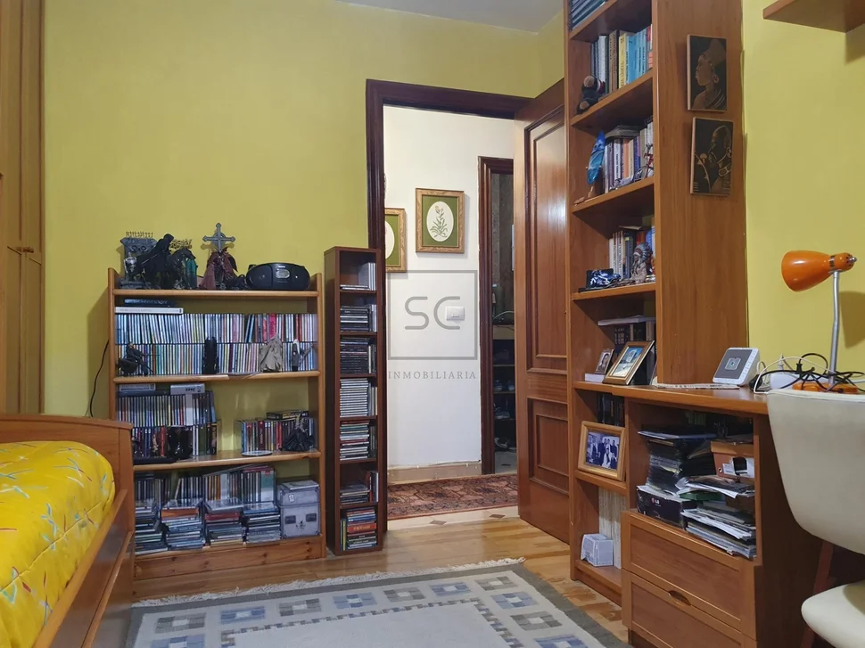 Piso con plaza de garaje y trastero en ultramar, ferrol