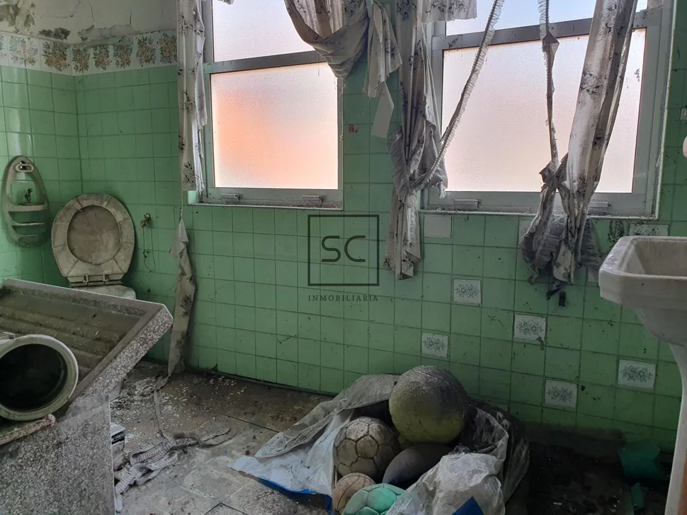 Edificio para reformar en puerto, ferrol