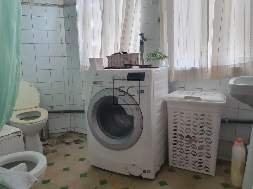 Edificio para reformar en puerto, ferrol