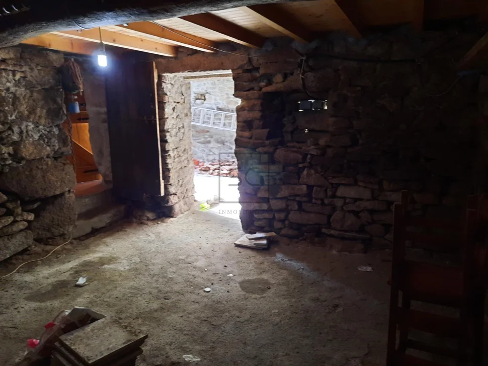 Casa rústica en o pieiro (doniños)