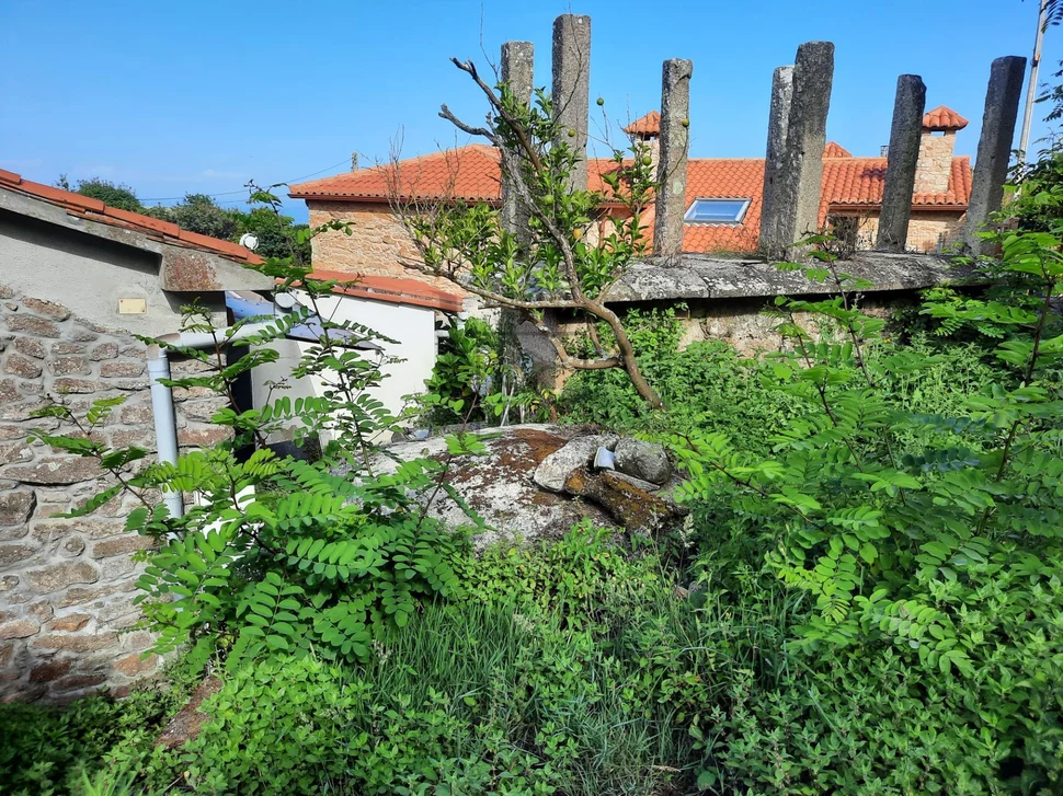 Casa rústica en o pieiro (doniños)