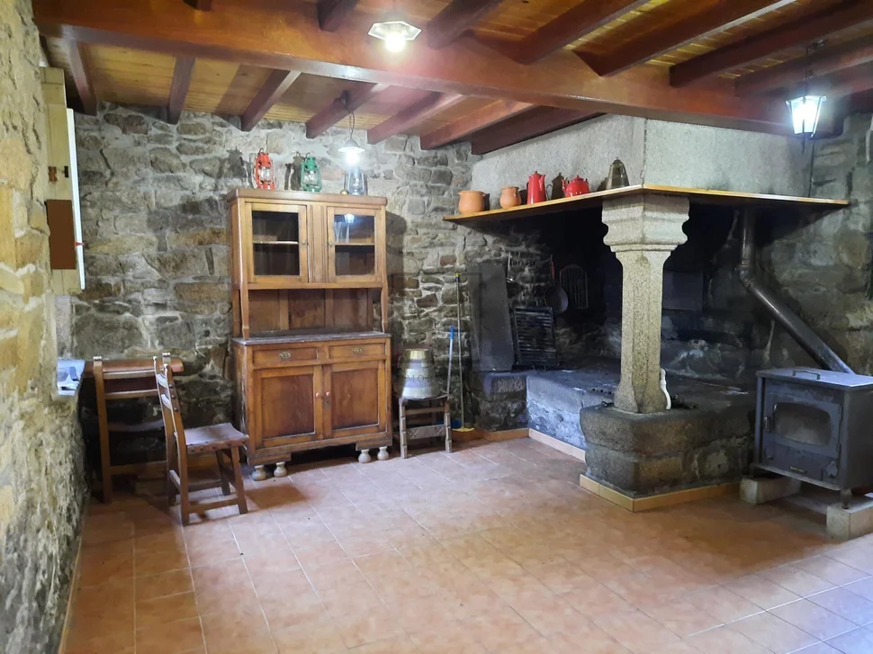 Casa rústica en o pieiro (doniños)