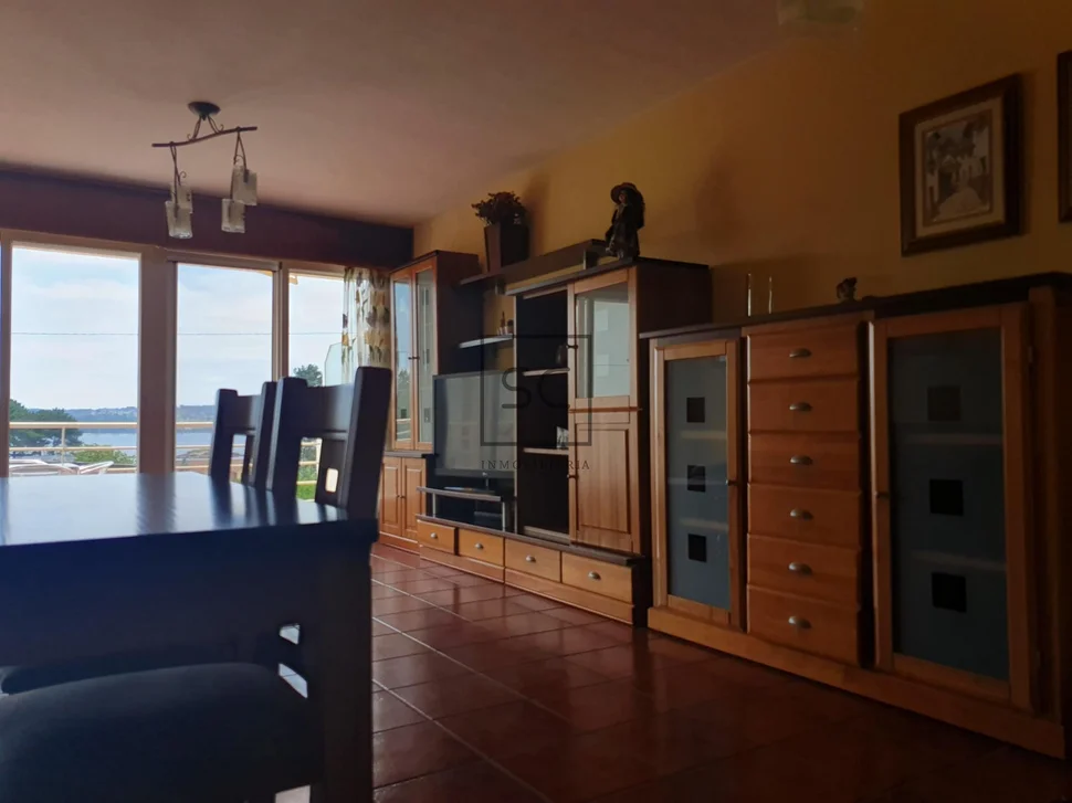 Pareado con vistas al mar