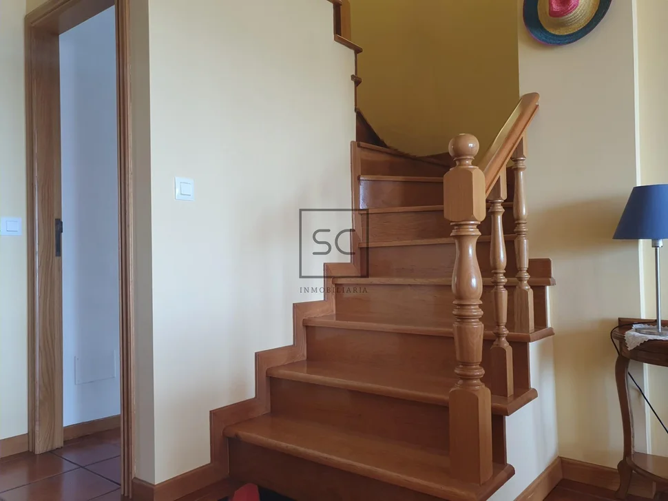 Pareado con vistas al mar