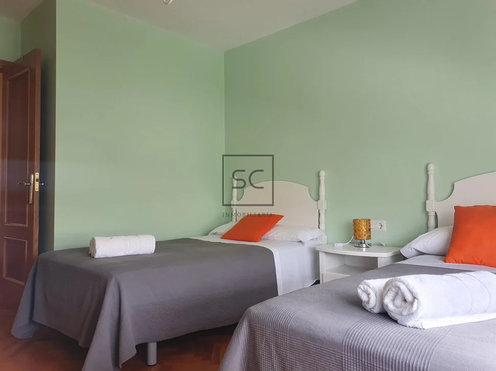 Pareado con vistas al mar