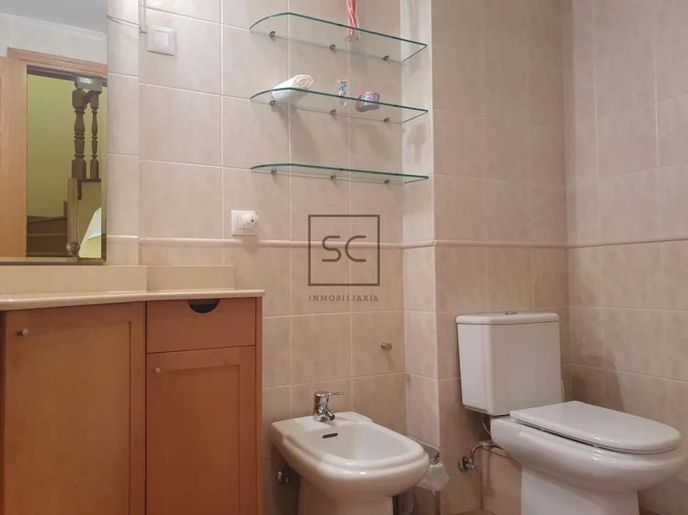 Pareado con vistas al mar