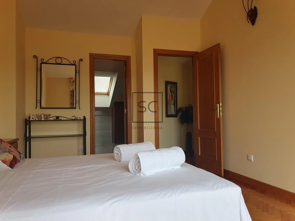 Pareado con vistas al mar