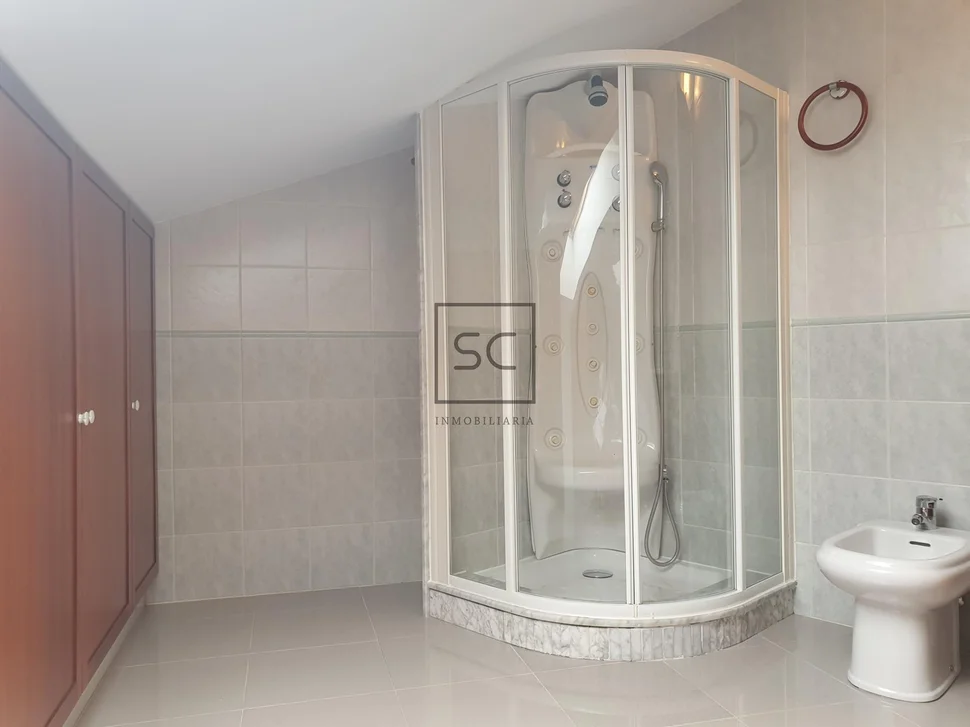 Pareado con vistas al mar