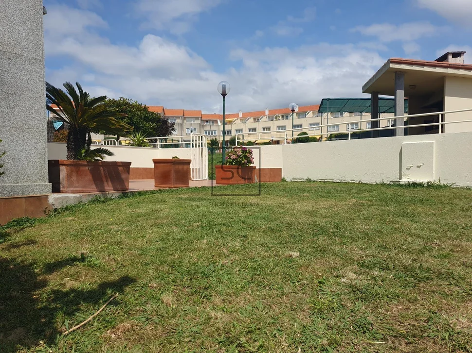 Pareado con vistas al mar