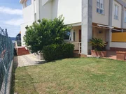 Pareado con vistas al mar