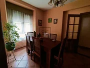 Casa en pedroso con galería y tres habitaciones