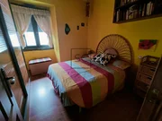 Casa en pedroso con galería y tres habitaciones