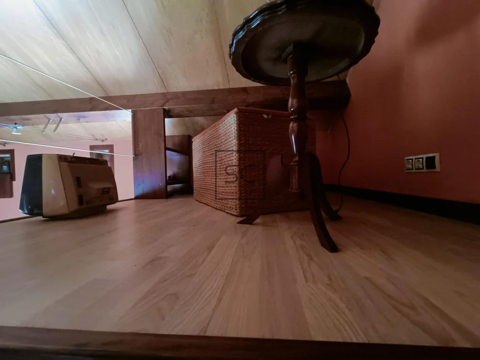 Casa en pedroso con galería y tres habitaciones