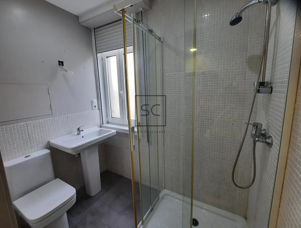 Espectacular piso en plaza de españa (ferrol)