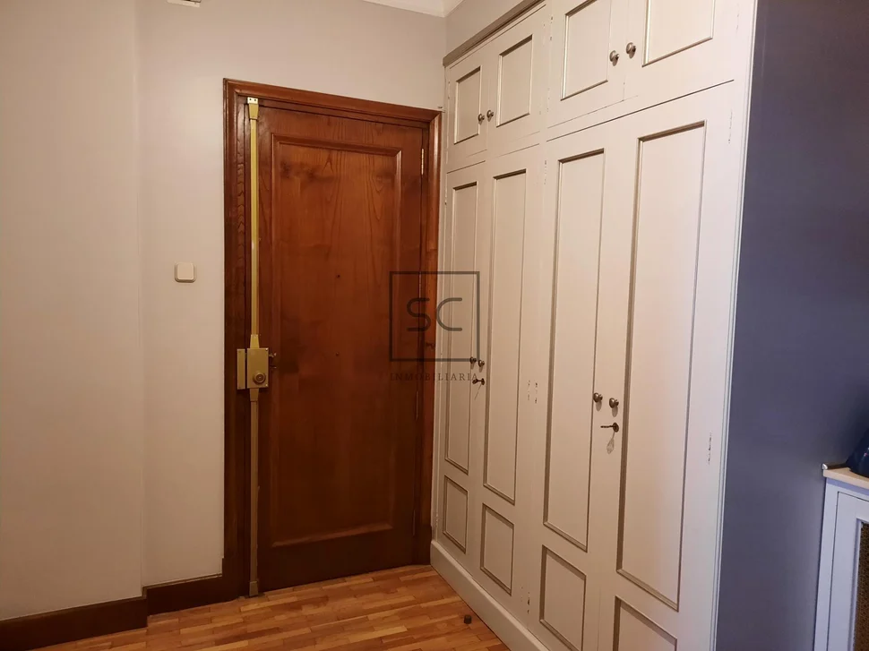 Espectacular piso en plaza de españa (ferrol)