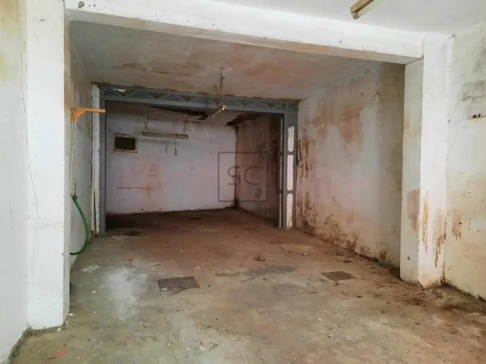 Local comercial o almacen en calle transitada