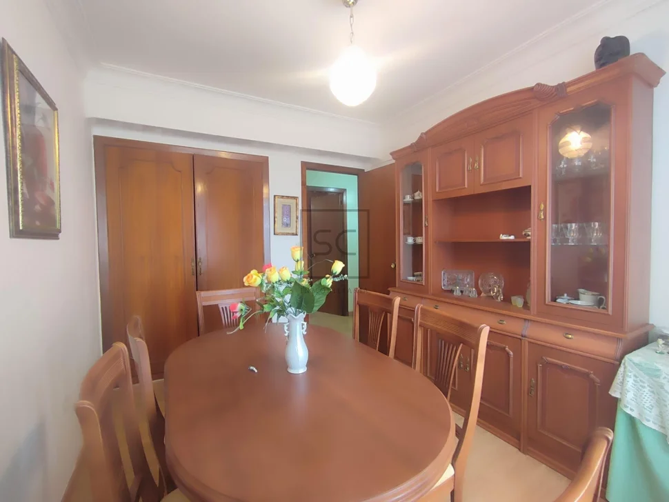 Bonito 3º sin ascensor para reformar