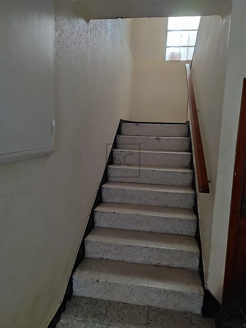 Bonito 3º sin ascensor para reformar