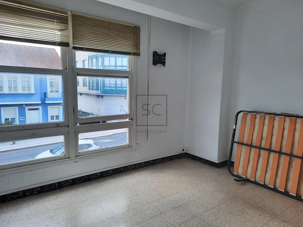 Primer piso para reforma parcial en piñeiros