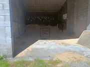 Nave y terreno en narón