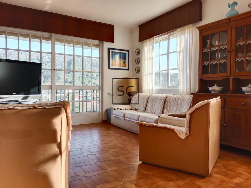 Chalet con vistas al mar en chanteiro-ares