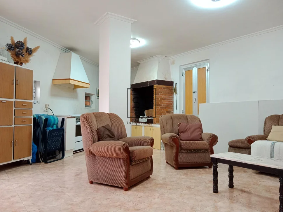 Planta baja en casa unifamiliar