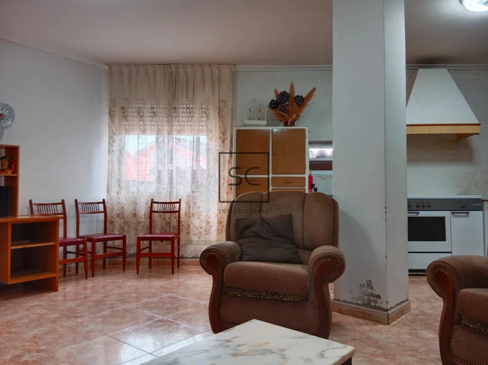 Planta baja en casa unifamiliar