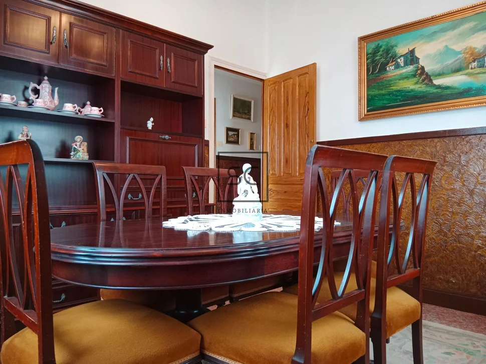 Planta baja en casa unifamiliar