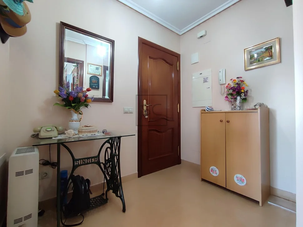 Potente apartamento con terraza en valdoviño